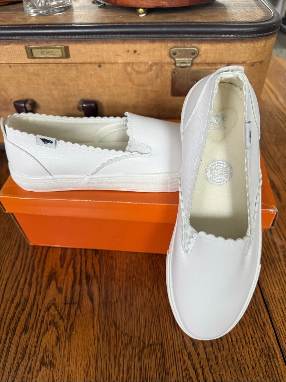 Rocket Dog White Scalloped Edge Slip-On Sneakers
